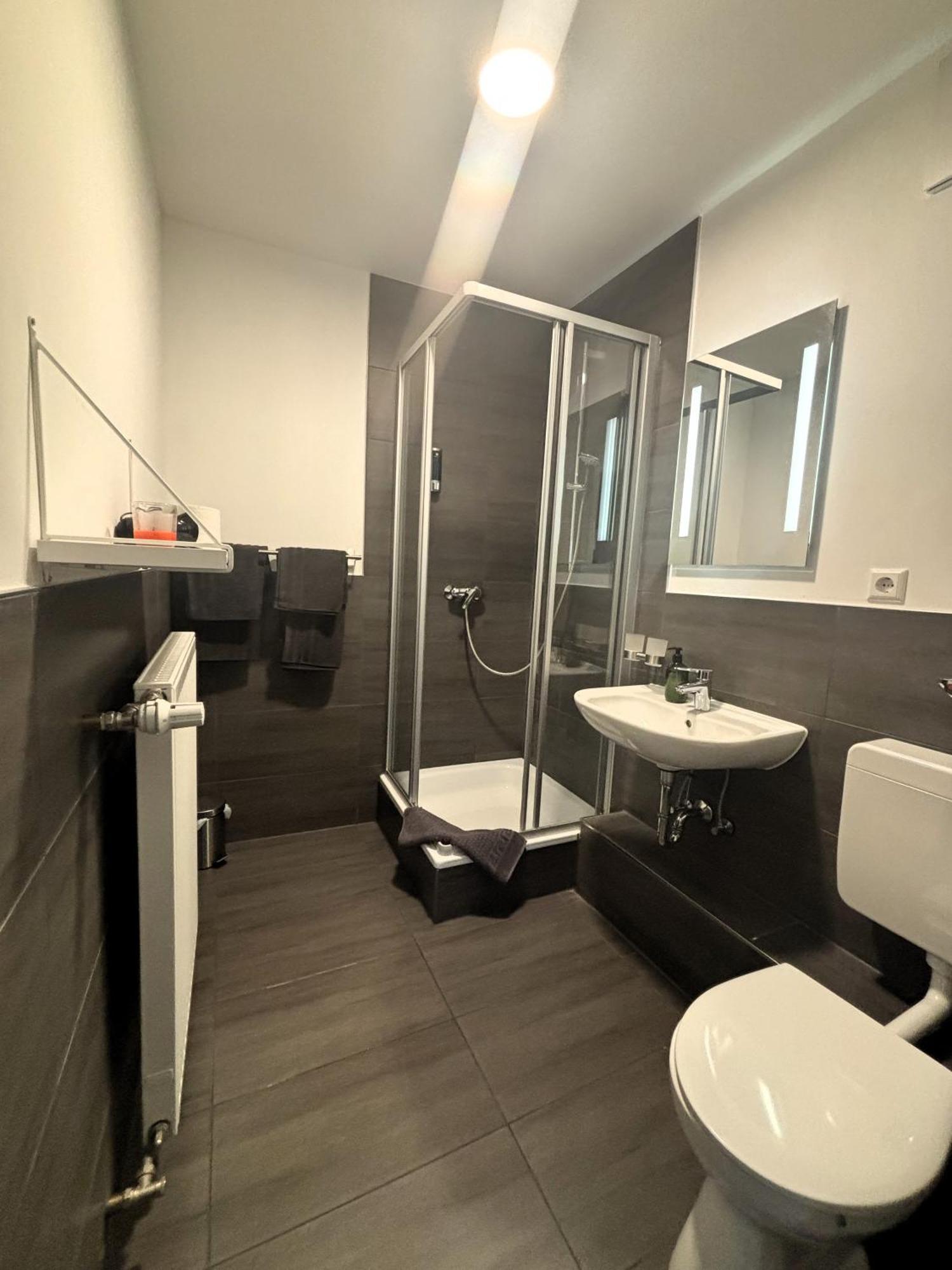 Boutique Hotel Q8 By Simplex Germersheim Buitenkant foto