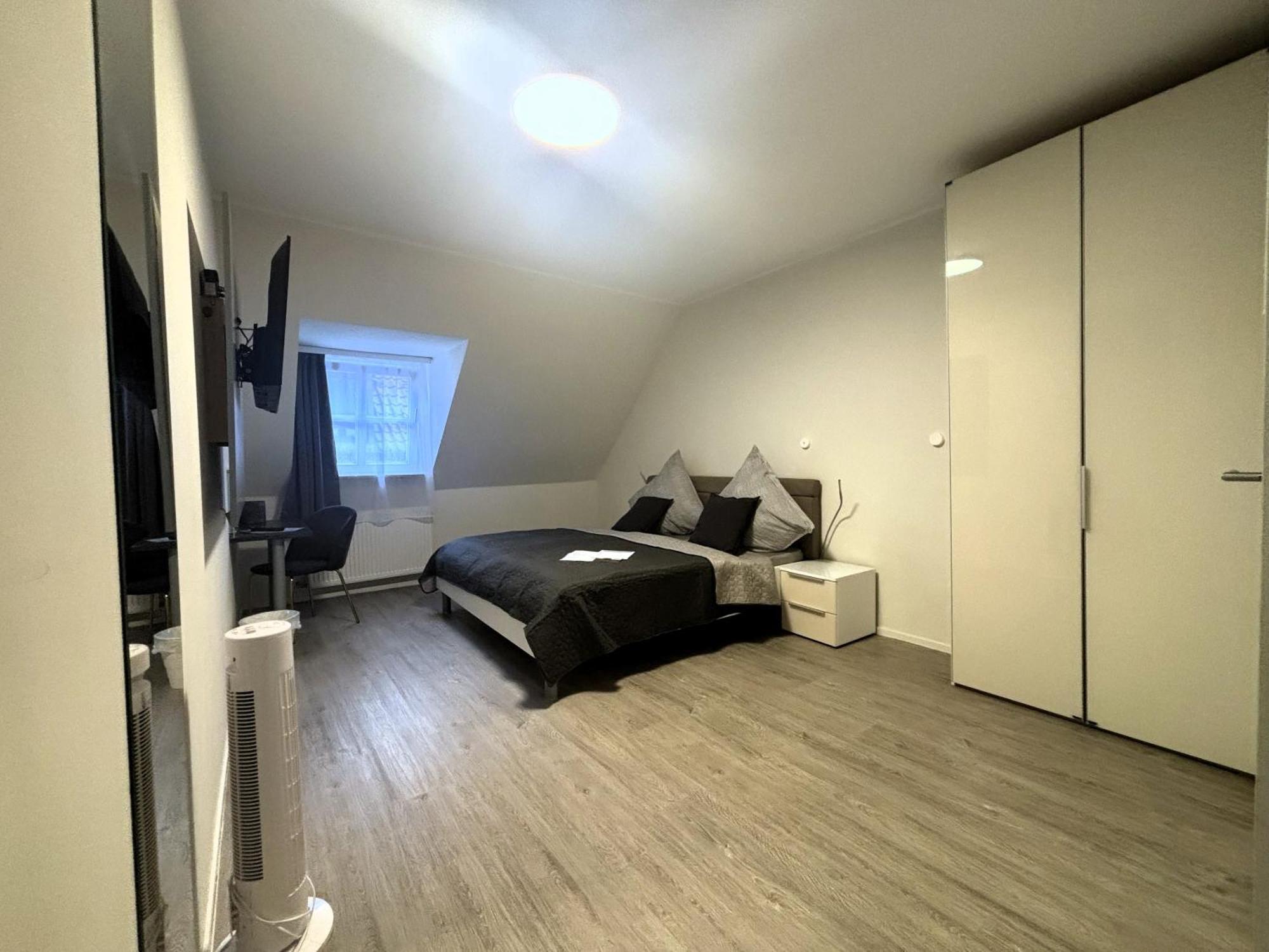 Boutique Hotel Q8 By Simplex Germersheim Buitenkant foto