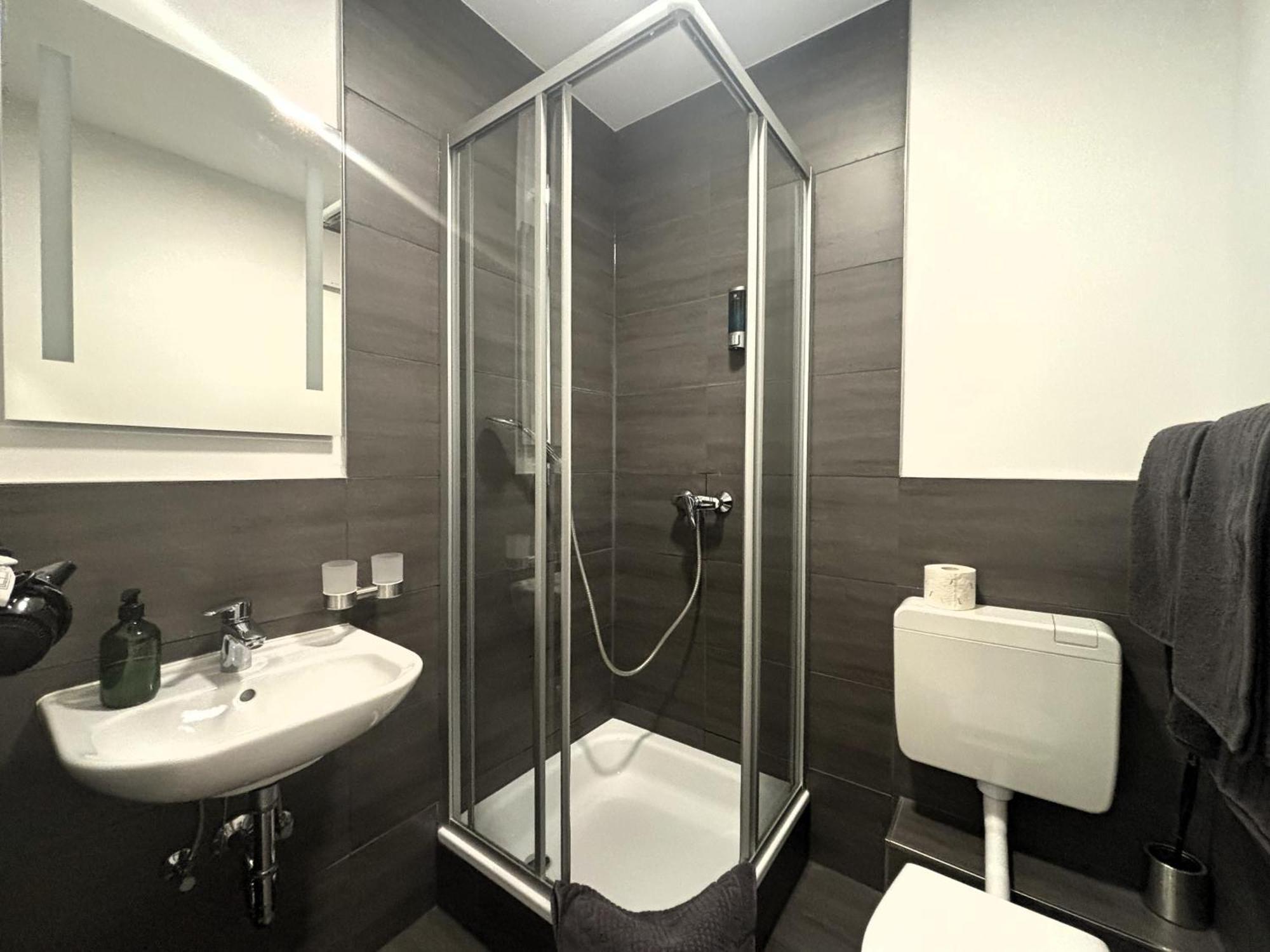 Boutique Hotel Q8 By Simplex Germersheim Buitenkant foto