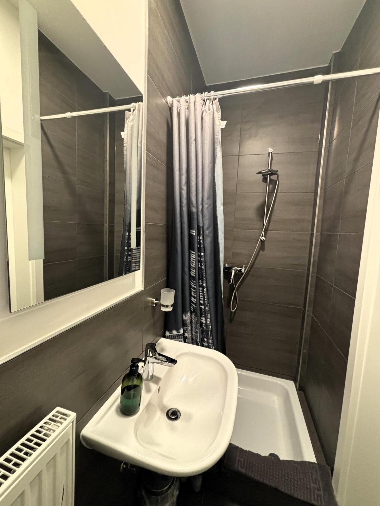 Boutique Hotel Q8 By Simplex Germersheim Buitenkant foto
